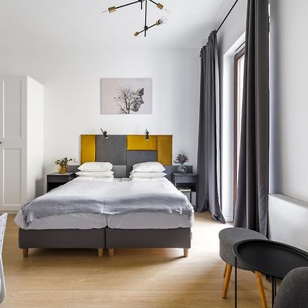 פוזנן Homewell Apartments Zelazko מראה חיצוני תמונה