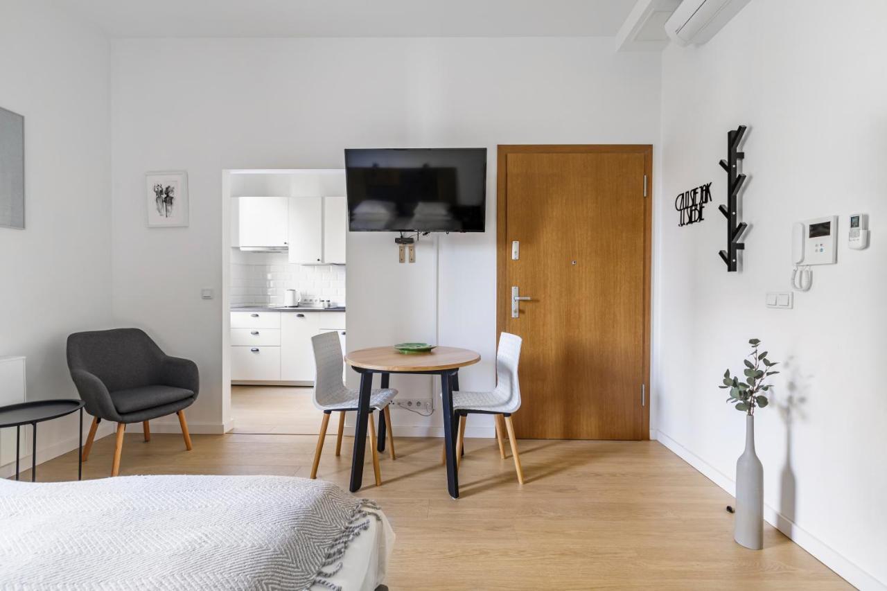 פוזנן Homewell Apartments Zelazko מראה חיצוני תמונה
